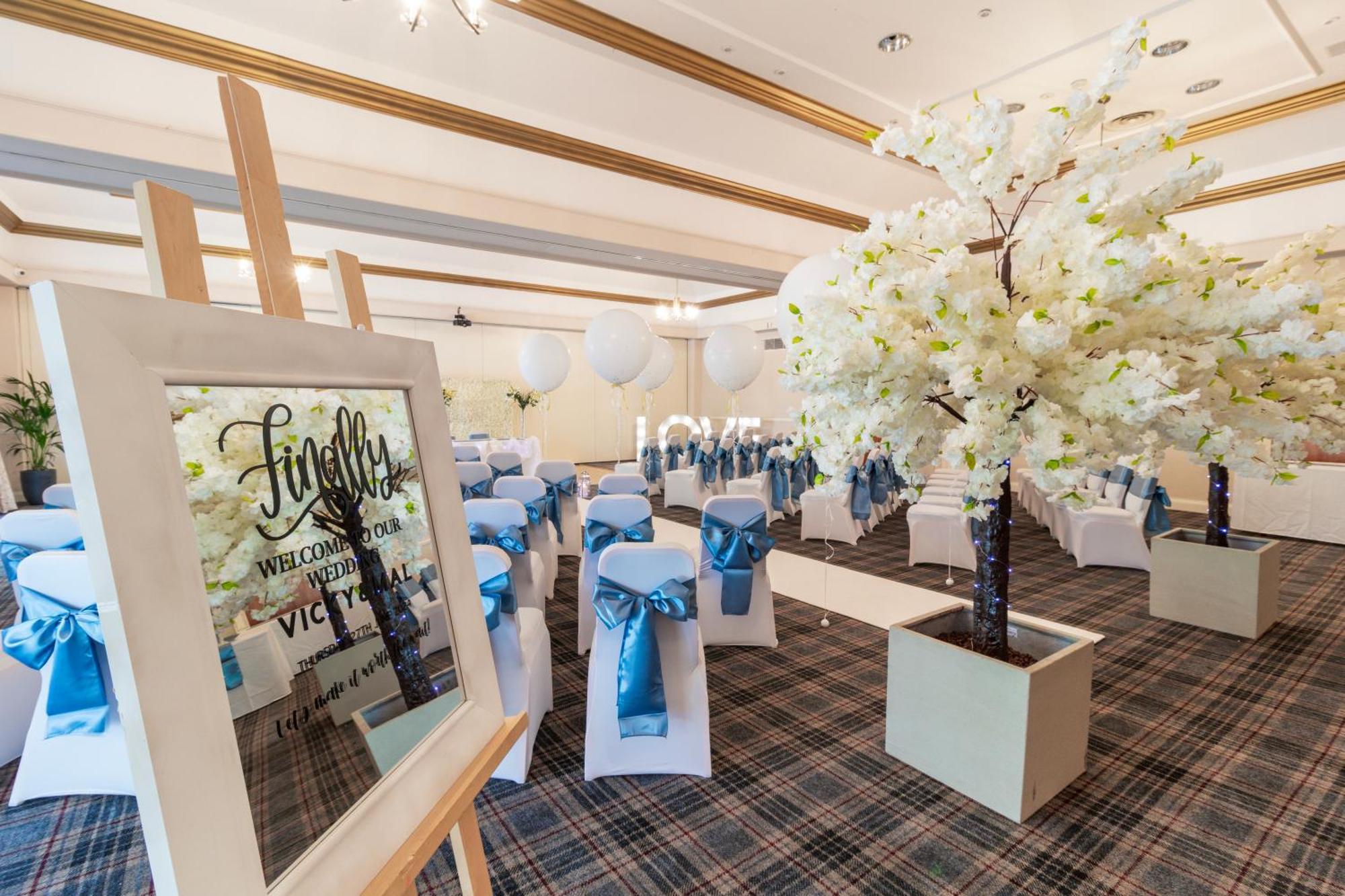 Airport Inn & Spa Manchester Wilmslow Bagian luar foto